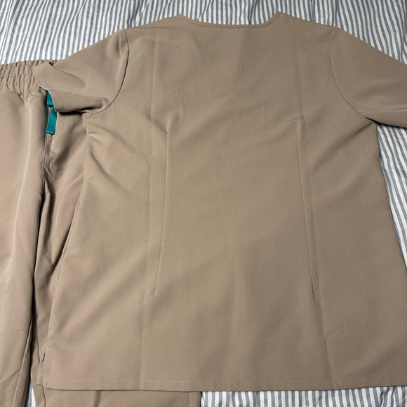 FIGS Boulder scrub set, jogger - Picture 4 of 10